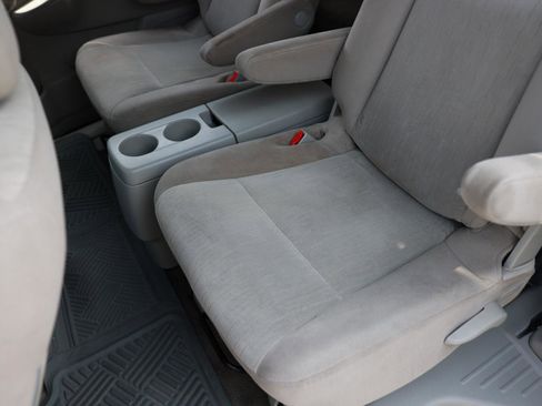Used 2017 Nissan Quest SV FWD image 10