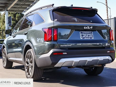 Used 2023 Kia Sorento SX Prestige AWD/4WD image 4