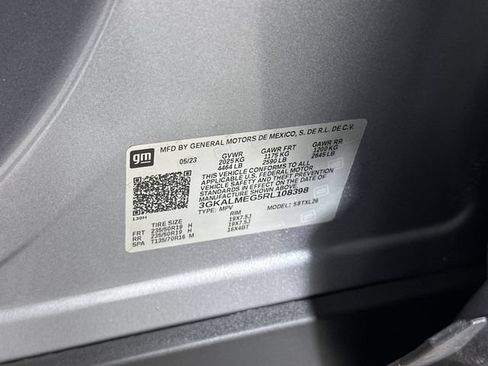 Used 2024 GMC Terrain SLE w/ Driver Convenience Package FWD image 35