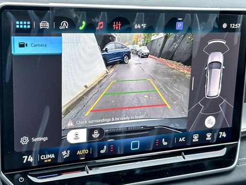 New 2026 Volkswagen Tiguan SE image 18