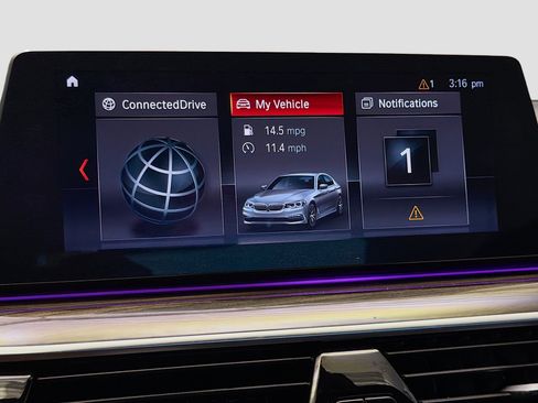 Used 2018 BMW 540i w/ M Sport Package image 9