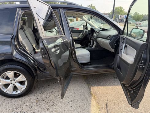 Used 2014 Subaru Forester 2.5i Premium AWD/4WD image 16