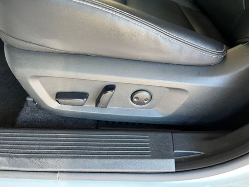 Used 2023 Nissan Rogue SL w/ SL Premium Package image 23