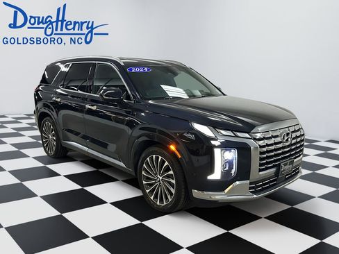 Used 2024 Hyundai Palisade Calligraphy image 7