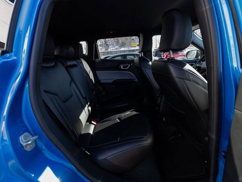 Used 2026 Jeep Compass Limited image 31