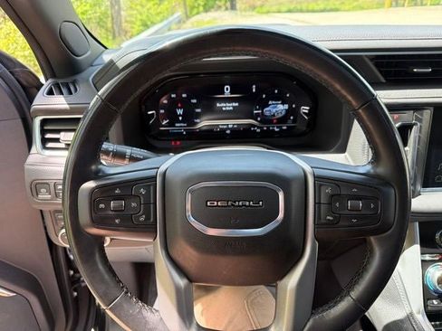 Used 2024 GMC Yukon Denali AWD/4WD image 10