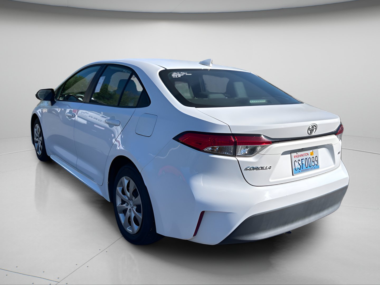 Used 2025 Toyota Corolla LE FWD image 12