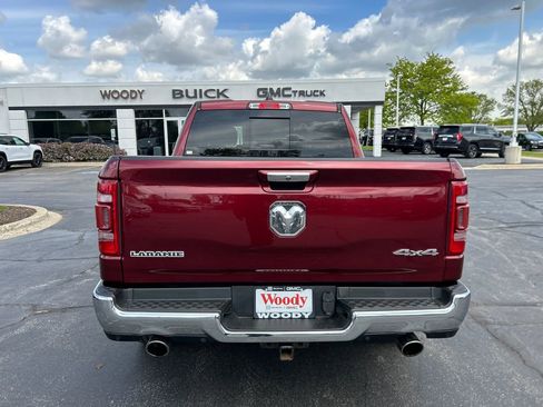 Used 2019 RAM 1500 Laramie AWD/4WD image 9
