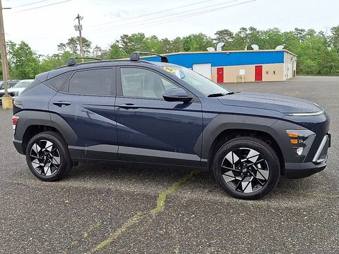 Certified 2025 Hyundai Kona SEL AWD/4WD image 2