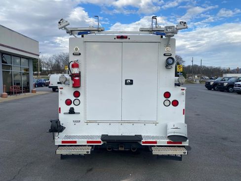 Used 2016 Ford F550 4x4 Regular Cab Super Duty image 6