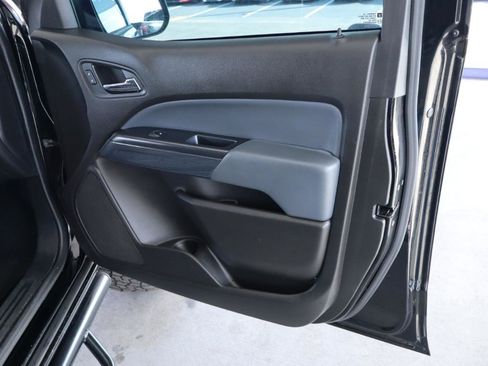 Used 2015 Chevrolet Colorado Z71 image 34