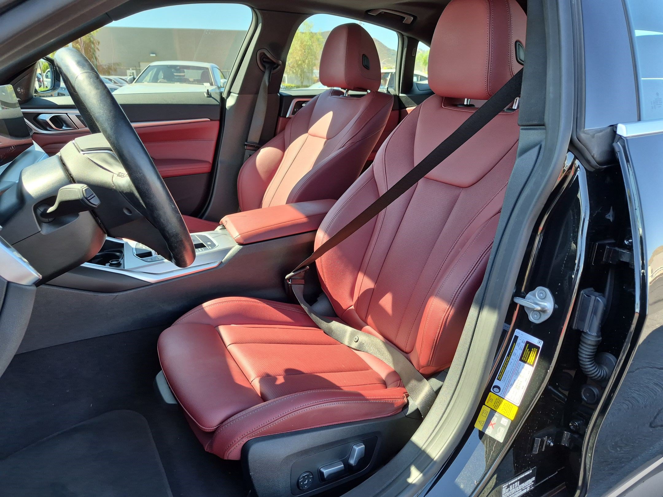 Used 2024 BMW i4 eDrive35 w/ Premium Package RWD image 16