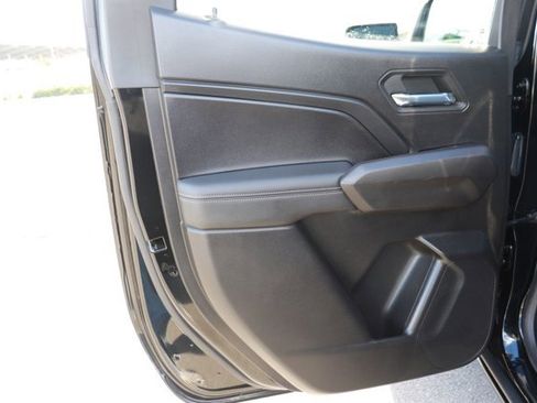 Used 2023 GMC Canyon Elevation w/ Convenience Package image 12