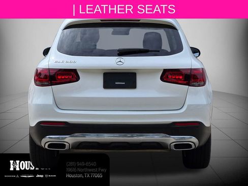 Used 2022 Mercedes-Benz GLC 300 w/ Premium Package Lite image 5