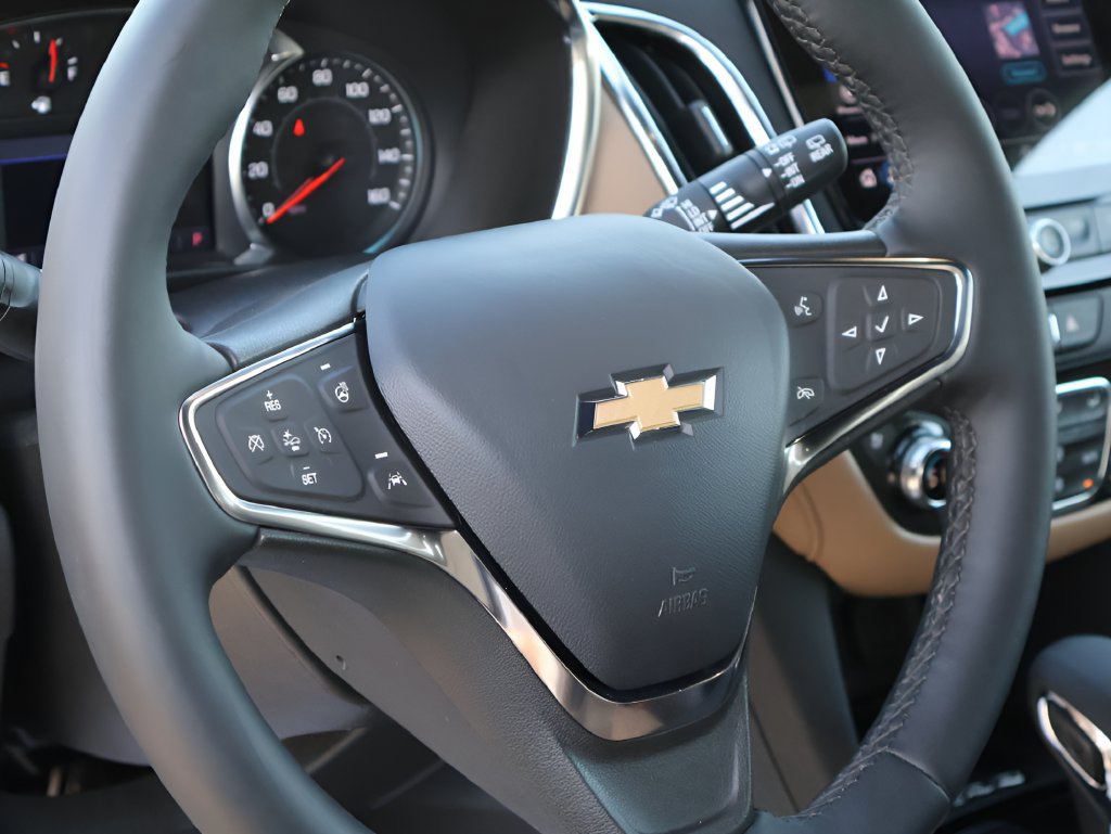 Used 2024 Chevrolet Equinox Premier FWD image 20