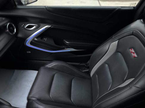 Used 2018 Chevrolet Camaro SS image 35