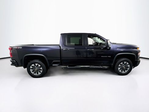 Used 2024 Chevrolet Silverado 2500 Custom w/ Custom Value Package AWD/4WD image 4