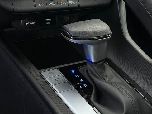 Certified 2025 Hyundai Elantra SE w/ Cargo Package image 14