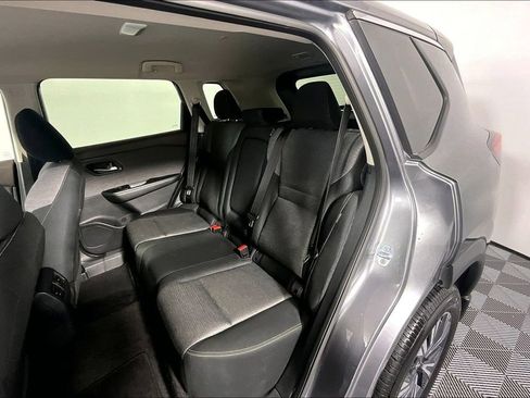 Used 2023 Nissan Rogue SV FWD image 26