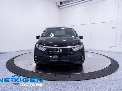 Used 2022 Honda Odyssey Elite image 4
