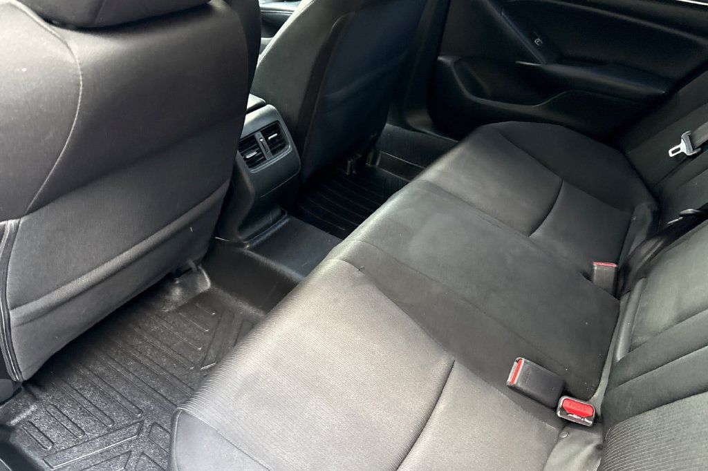 Used 2018 Honda Accord EX image 7