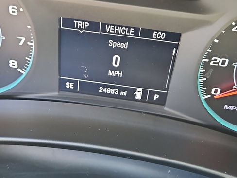 Used 2024 Chevrolet Equinox LS w/ Driver Confidence II Package FWD image 27