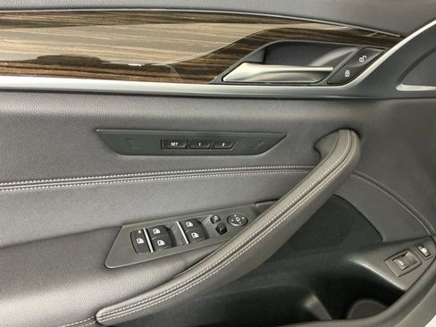 Used 2021 BMW 530e 530e iPerformance w/ Parking Assistance Package image 19