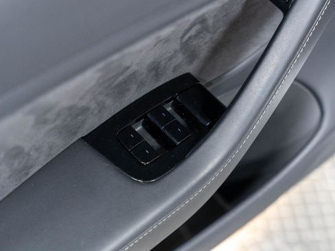 Used 2019 Tesla Model 3 Long Range image 53