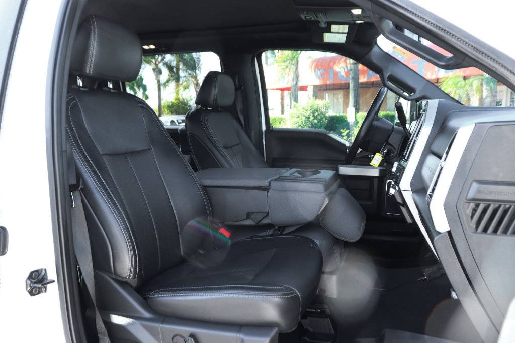 Used 2022 Ford F250 Lariat w/ Black Appearance Package AWD/4WD image 41