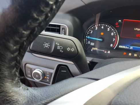 Used 2021 Ford Explorer Limited w/ Equipment Group 301A AWD/4WD image 18