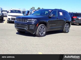 Used 2023 Jeep Grand Cherokee Overland w/ Adv Protech Group III video 1