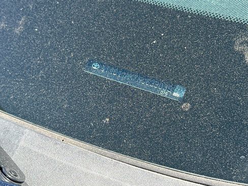 Used 2022 Toyota Camry LE image 9