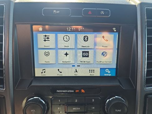Used 2019 Ford F150 XLT w/ Equipment Group 302A Luxury AWD/4WD image 24