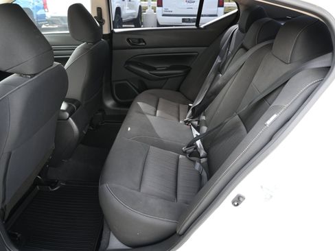 Used 2024 Nissan Altima 2.5 SV FWD image 32