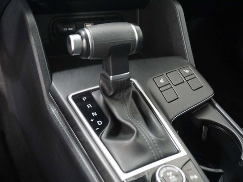 Used 2024 Kia Sportage LX image 24