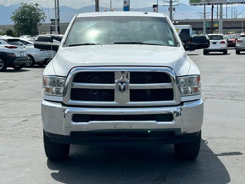 Used 2018 RAM 2500 Tradesman w/ Chrome Appearance Group AWD/4WD image 10
