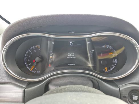 Used 2021 Jeep Grand Cherokee Limited w/ Trailer Tow Group IV image 19