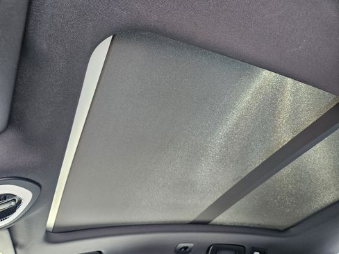 Certified 2026 Porsche Macan image 29