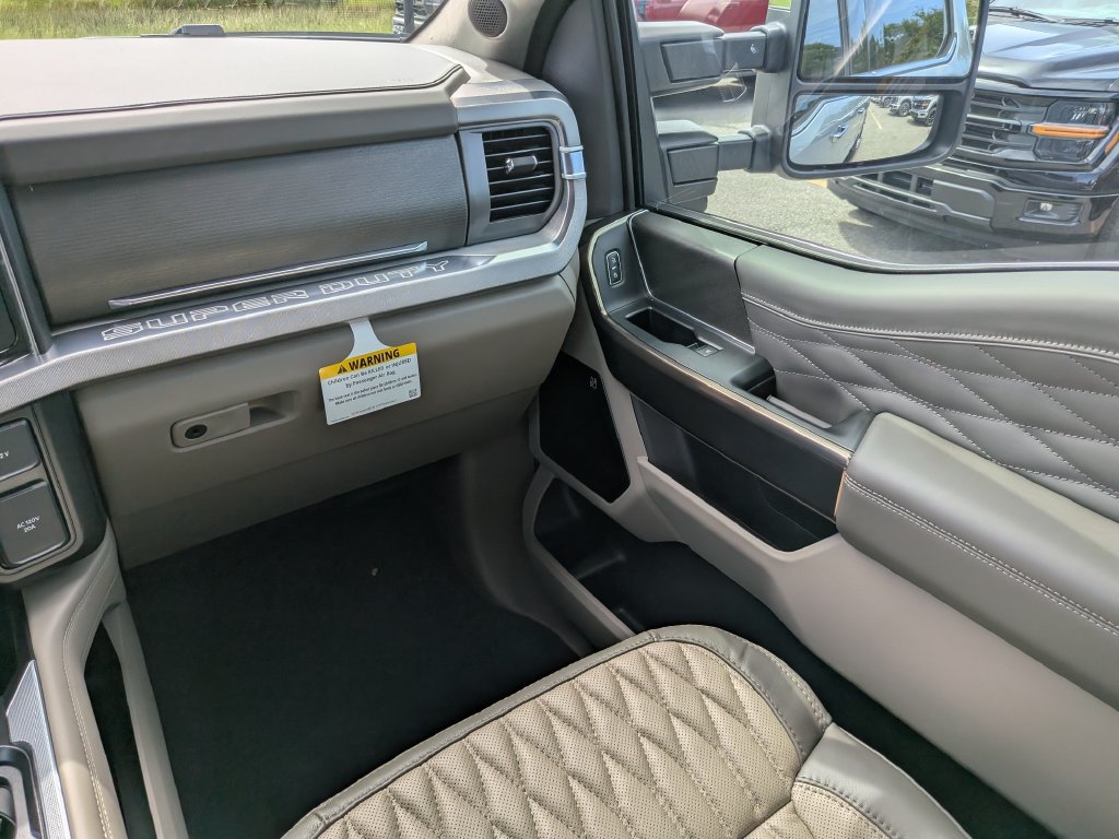 New 2027 Ford F350 Platinum w/ Platinum Plus Package AWD/4WD image 17