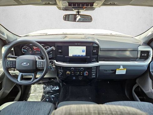 New 2026 Ford F250 XLT w/ FX4 Off-Road Package image 15