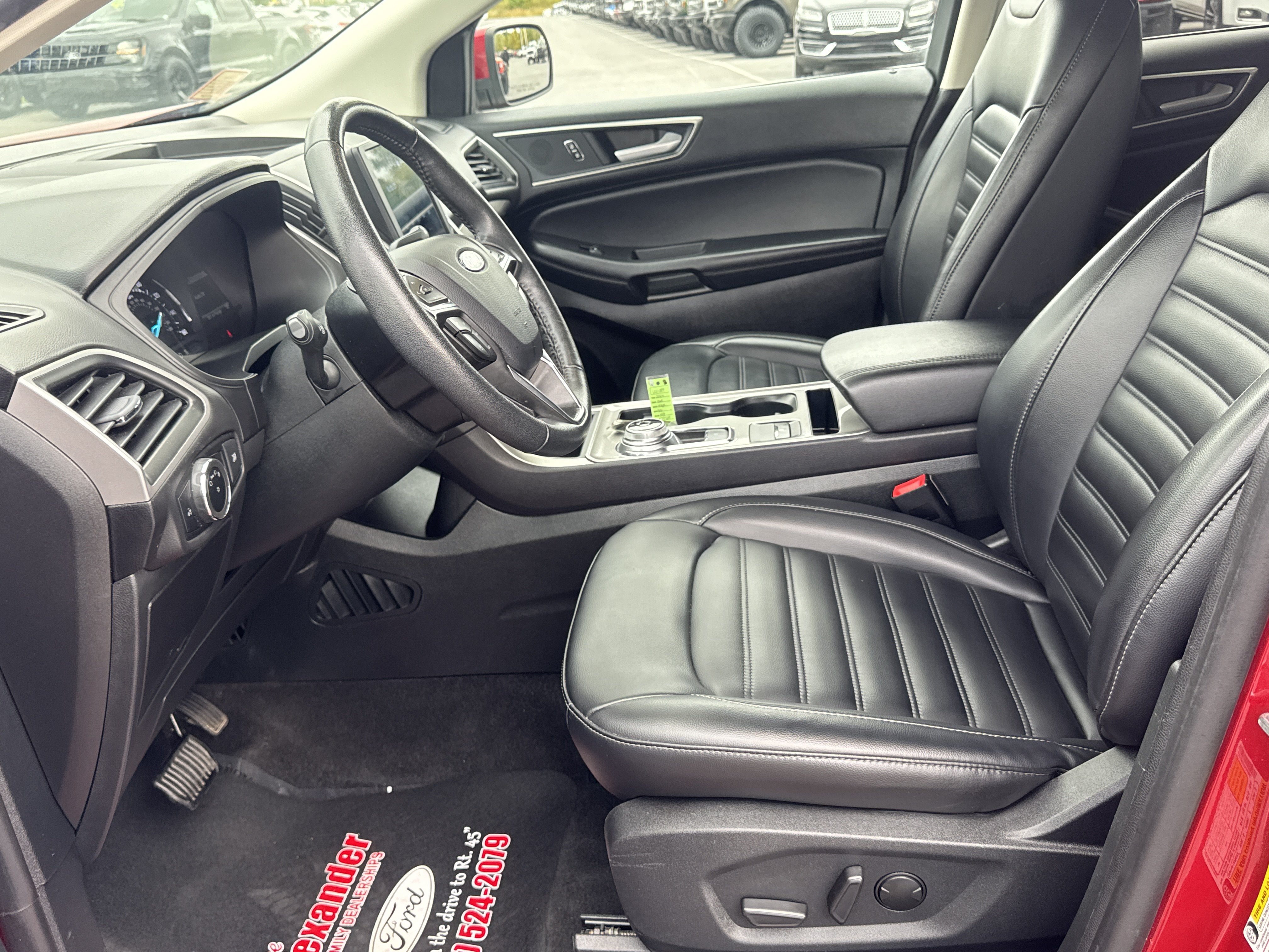 Used 2024 Ford Edge SEL AWD/4WD image 12
