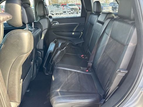 Certified 2021 Jeep Grand Cherokee Laredo X image 34
