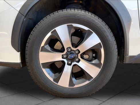 Used 2016 Subaru Crosstrek Touring AWD/4WD image 12