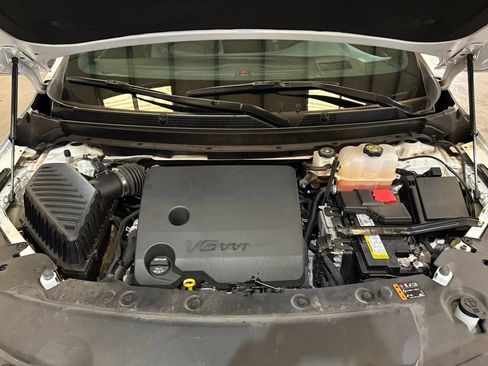 Used 2024 Buick Enclave Premium image 13