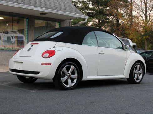 Used 2007 Volkswagen Beetle Triple White Edition image 6