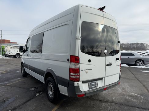 Used 2016 Freightliner Sprinter 2500 image 5