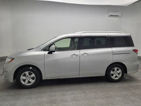 Used 2017 Nissan Quest SV image 2