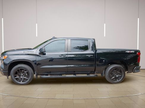 Used 2023 Chevrolet Silverado 1500 Custom w/ Rally Edition AWD/4WD image 6