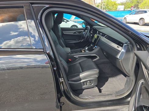 Used 2024 Jaguar F-PACE R-Dynamic S image 14