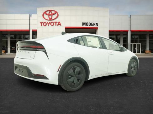 New 2026 Toyota Prius LE image 21